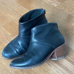 Toms Black Leather Ankle Boots